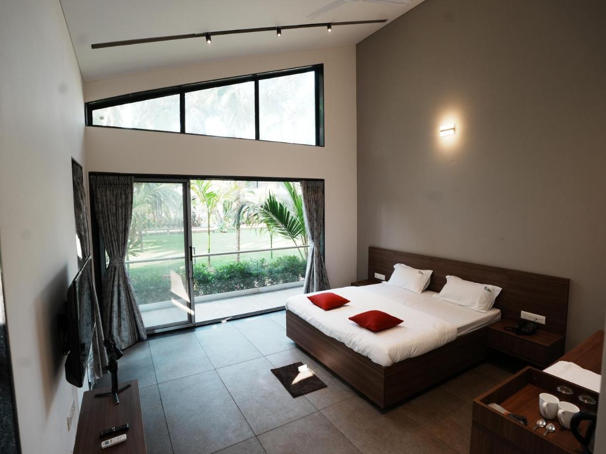 Coco Palms Resort, Diveāgar מראה חיצוני תמונה